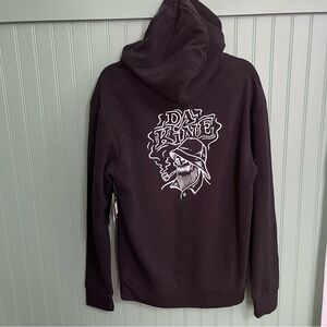 Dakine Men's Hoodie Bearded Skeleton Pipe Smoker Graphic Black Size M NWT